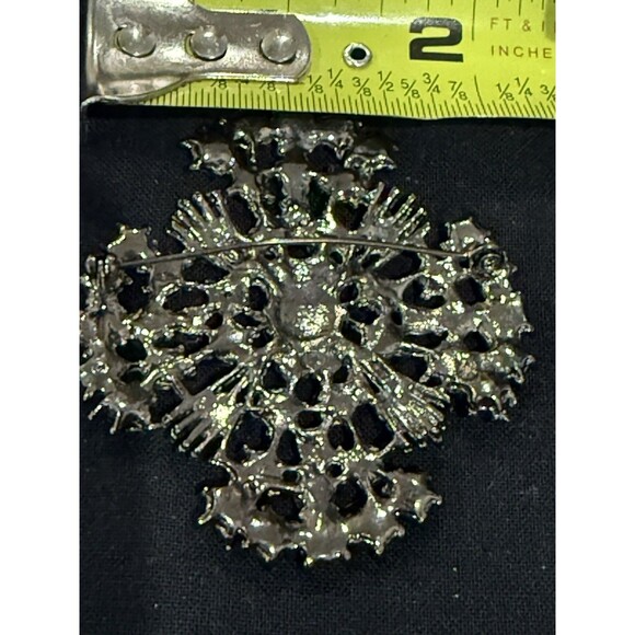 Set of 2 Vintage Style Black and White Rhinestone Brooches Pins Gold Tone - Picture 4 of 7